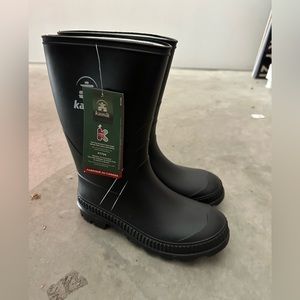NWT Kamik Rain Boots